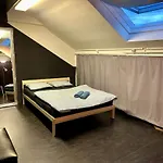 Raum Und Zeit شقة
